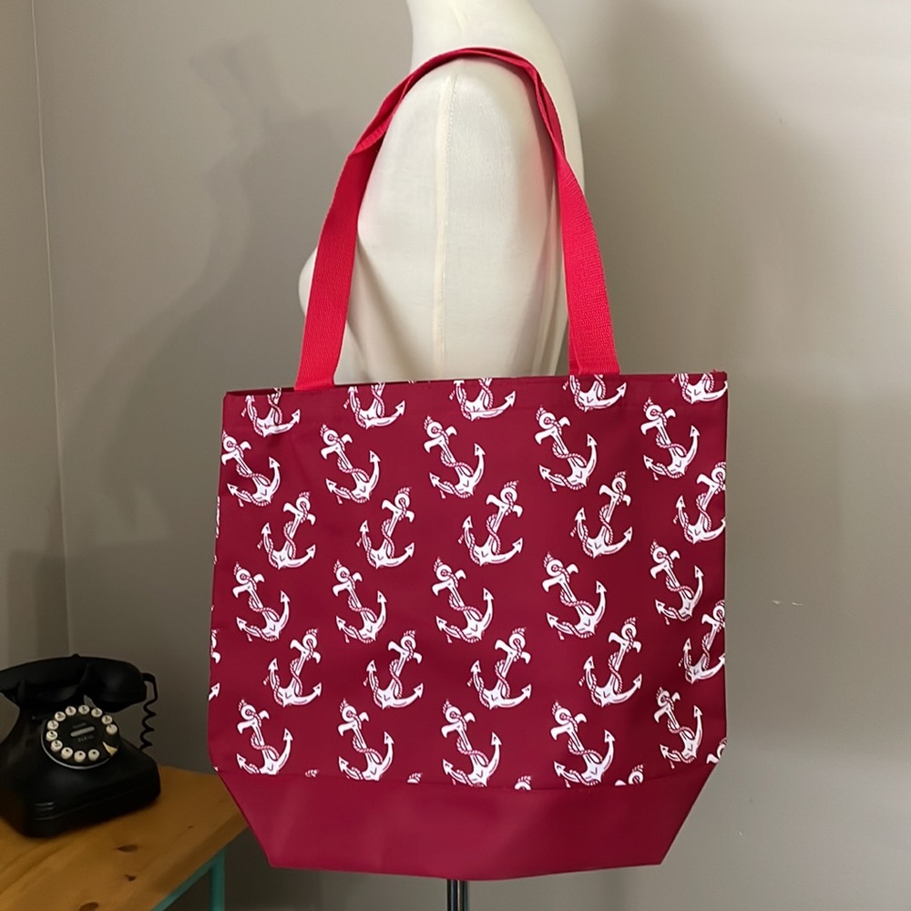 Anchors Aweigh!  Red and white Tote NWT *‎ Change purse included - Picture 7 of 7